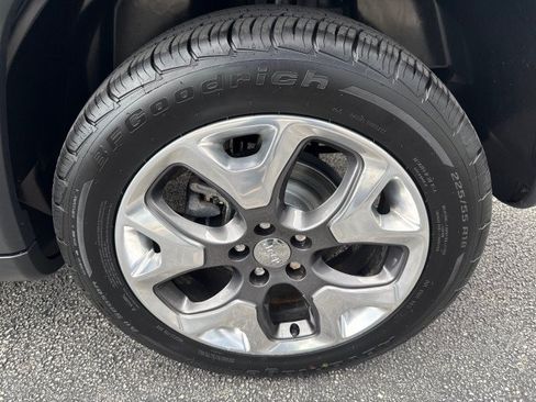 Used 2019 Jeep Compass Limited AWD/4WD image 11