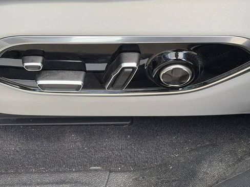 Certified 2021 Jeep Grand Cherokee L Overland w/ Advanced Protech Group III AWD/4WD image 16