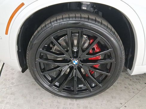 New 2026 BMW X5 xDrive40i w/ M Sport Package image 11