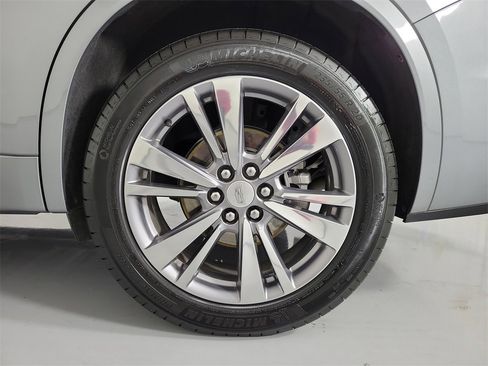 Certified 2024 Cadillac XT6 Premium Luxury image 10