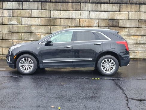 Used 2017 Cadillac XT5 Luxury w/ Driver Awareness Package AWD/4WD image 2