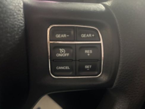 Certified 2018 RAM 1500 Express image 29