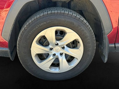 Used 2019 Toyota RAV4 LE w/ All Weather Liner Package AWD/4WD image 13