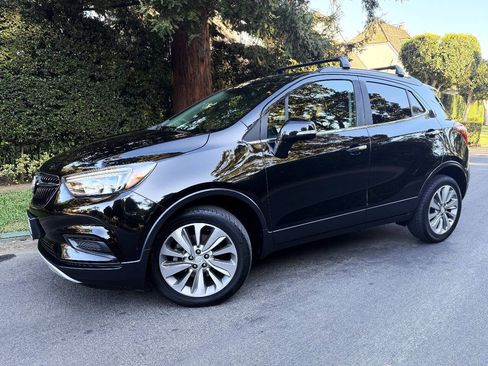 Used 2018 Buick Encore Preferred FWD image 3