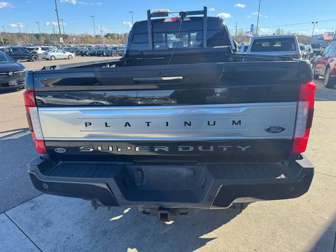 Used 2019 Ford F250 Platinum w/ Platinum Ultimate Package image 6