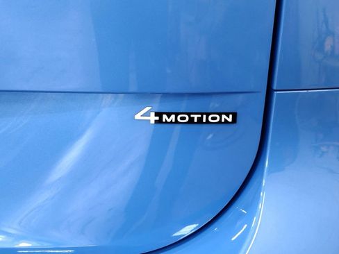 New 2025 Volkswagen ID. Buzz 1st Edition image 12