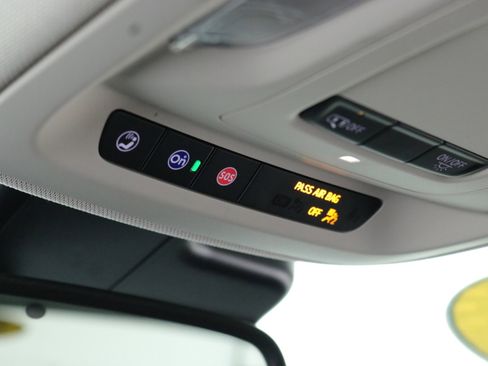 Used 2023 Buick Envision Preferred image 21