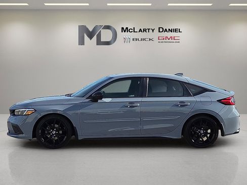 Used 2022 Honda Civic Sport image 3