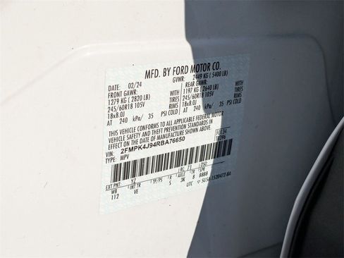 Used 2024 Ford Edge SEL image 37