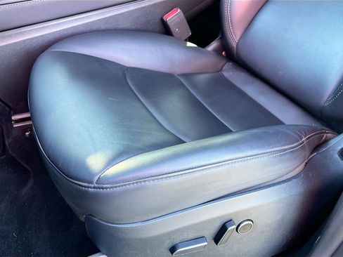 Used 2023 Tesla Model Y 2WD image 18