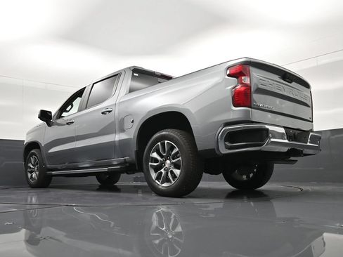 Used 2025 Chevrolet Silverado 1500 LT w/ Safety Package RWD image 29
