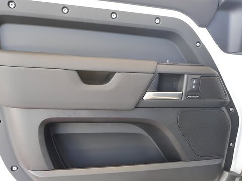 New 2025 Land Rover Defender 110 S image 25