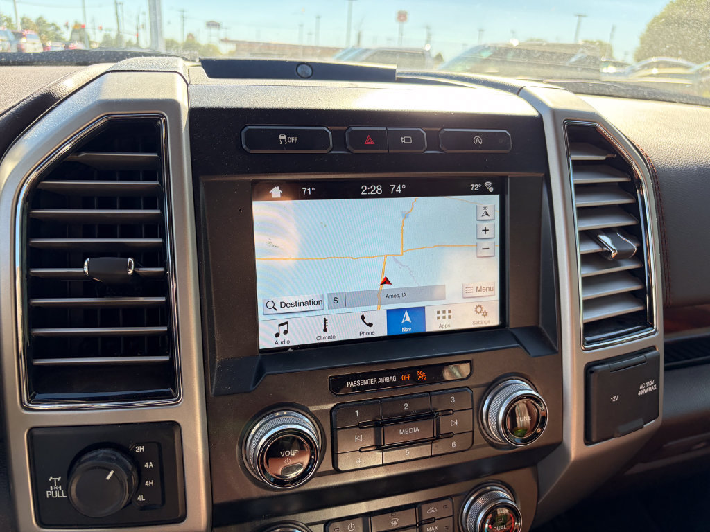Used 2019 Ford F150 King Ranch w/ Equipment Group 601A Luxury AWD/4WD image 23