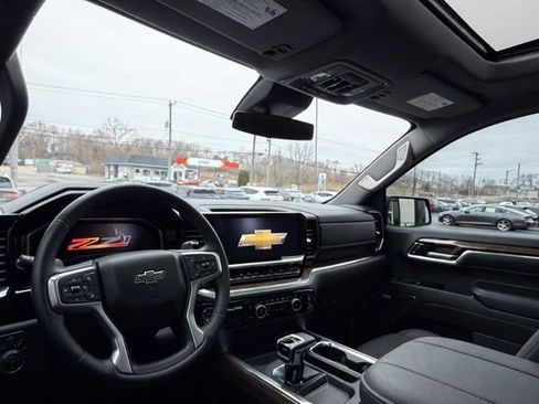 Used 2024 Chevrolet Silverado 1500 RST w/ Convenience Package II image 18