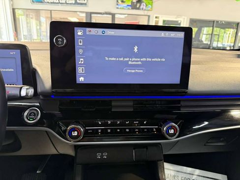 Used 2024 Honda Prologue Touring image 17