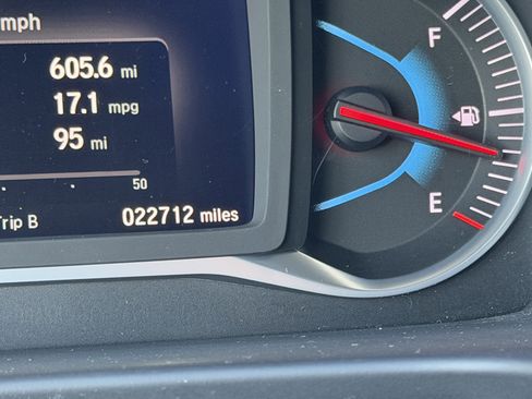 Used 2022 Honda Pilot Sport image 21