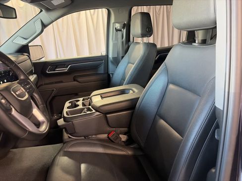 Used 2025 GMC Sierra 1500 SLT image 27