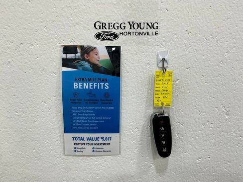 Used 2015 Ford Escape Titanium image 41