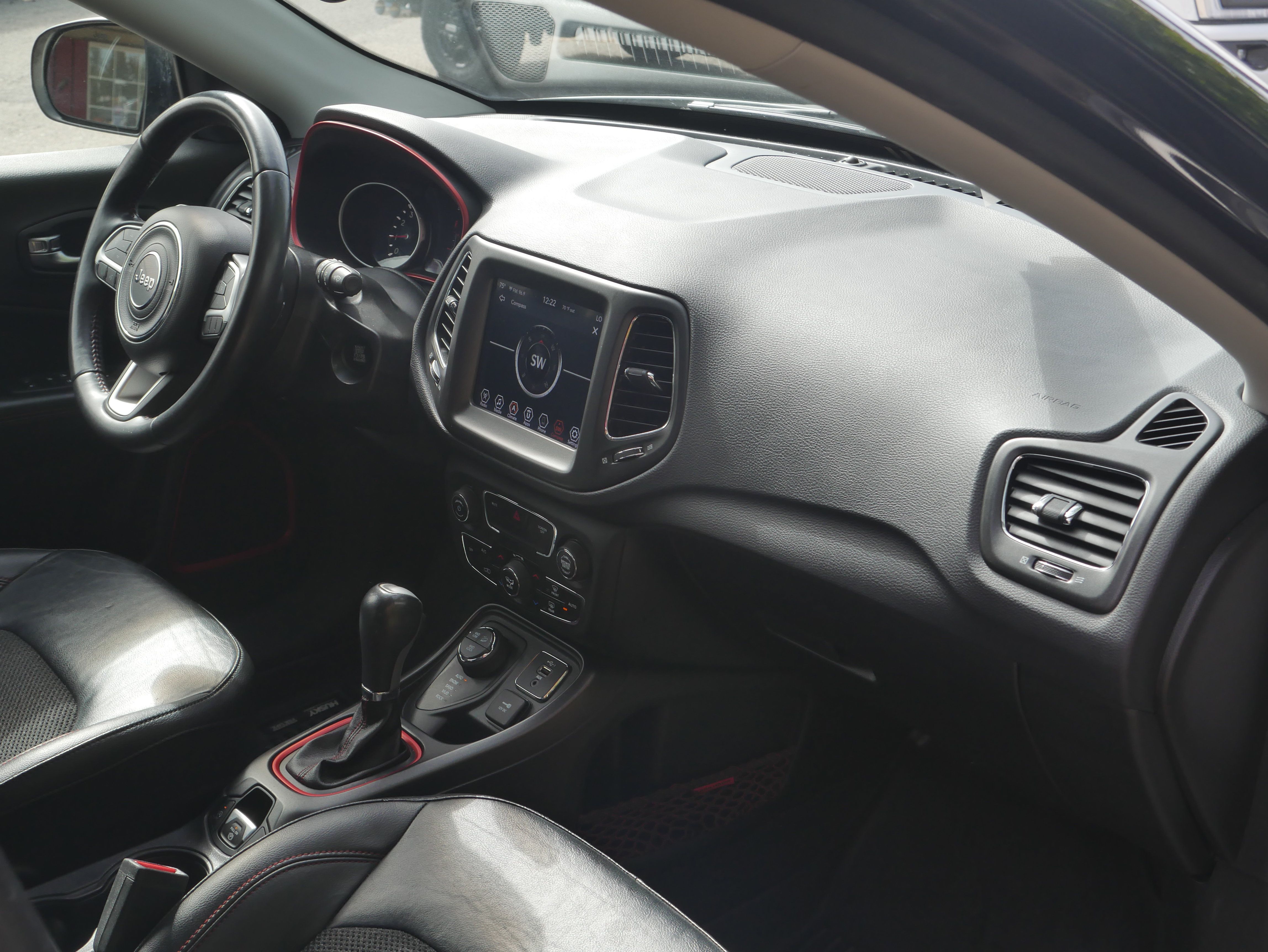 Used 2019 Jeep Compass Trailhawk AWD/4WD image 26