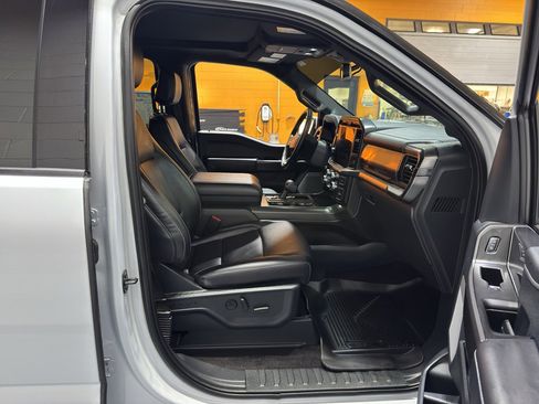 Used 2025 Ford F150 Lariat image 19