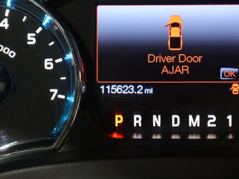 Used 2014 Ford F150 XLT w/ XLT Chrome Package AWD/4WD image 34