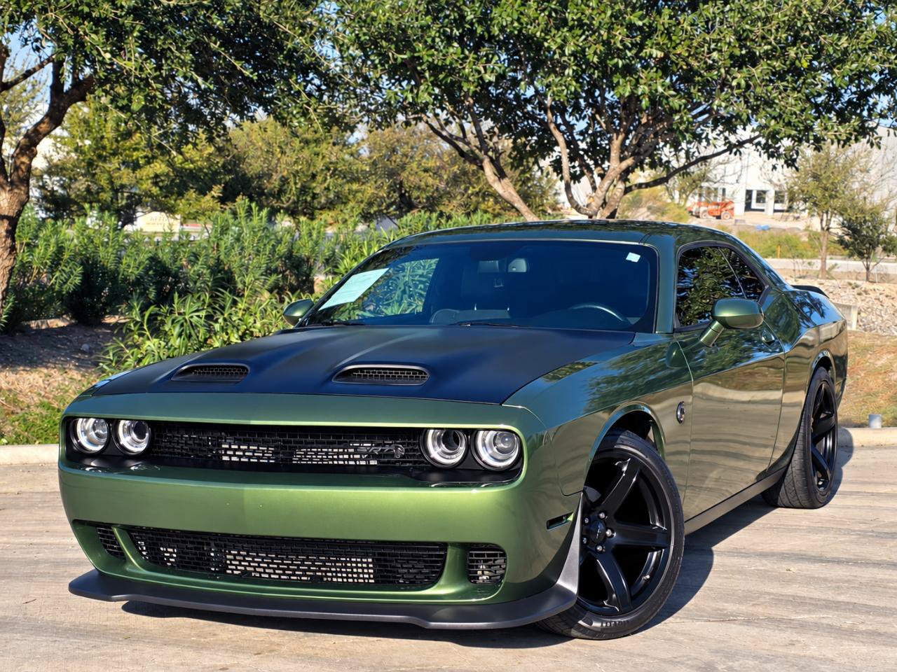 Used 2022 Dodge Challenger SRT Hellcat w/ Plus Package RWD image 1