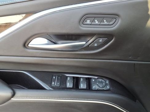 Used 2023 Cadillac Escalade Premium Luxury Platinum w/ LPO, Floor Liner Package AWD/4WD image 28