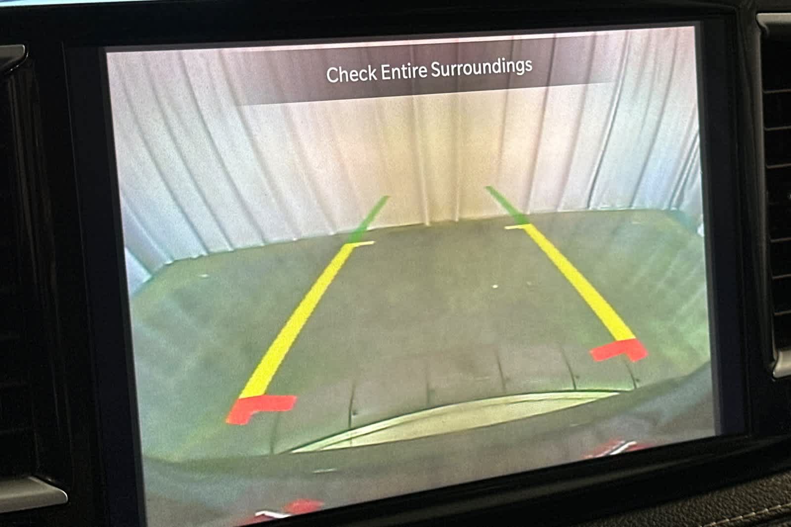 Used 2023 Chrysler Pacifica Touring-L FWD image 30