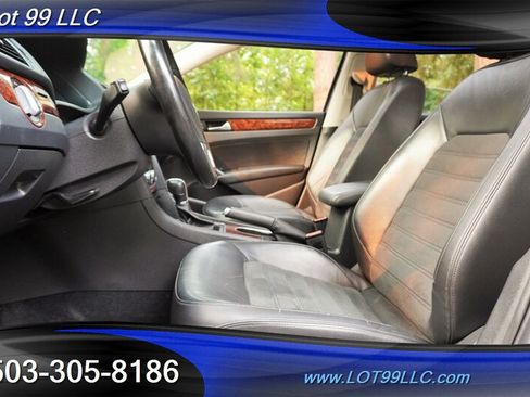 Used 2013 Volkswagen Passat TDI SEL Premium FWD image 13
