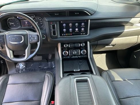 Used 2021 GMC Yukon XL Denali AWD/4WD image 4