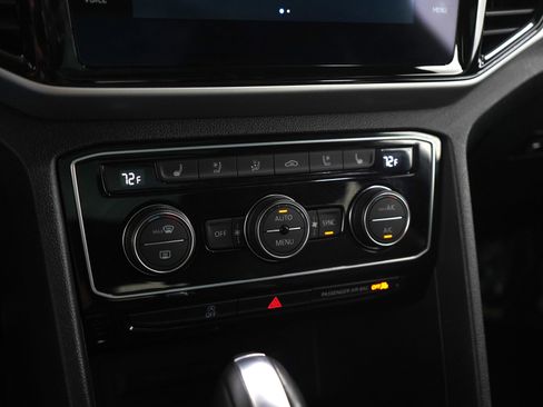 Used 2023 Volkswagen Atlas Cross Sport SEL Premium R-Line image 22