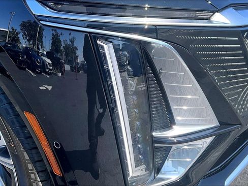 New 2026 Cadillac Lyriq Luxury image 14