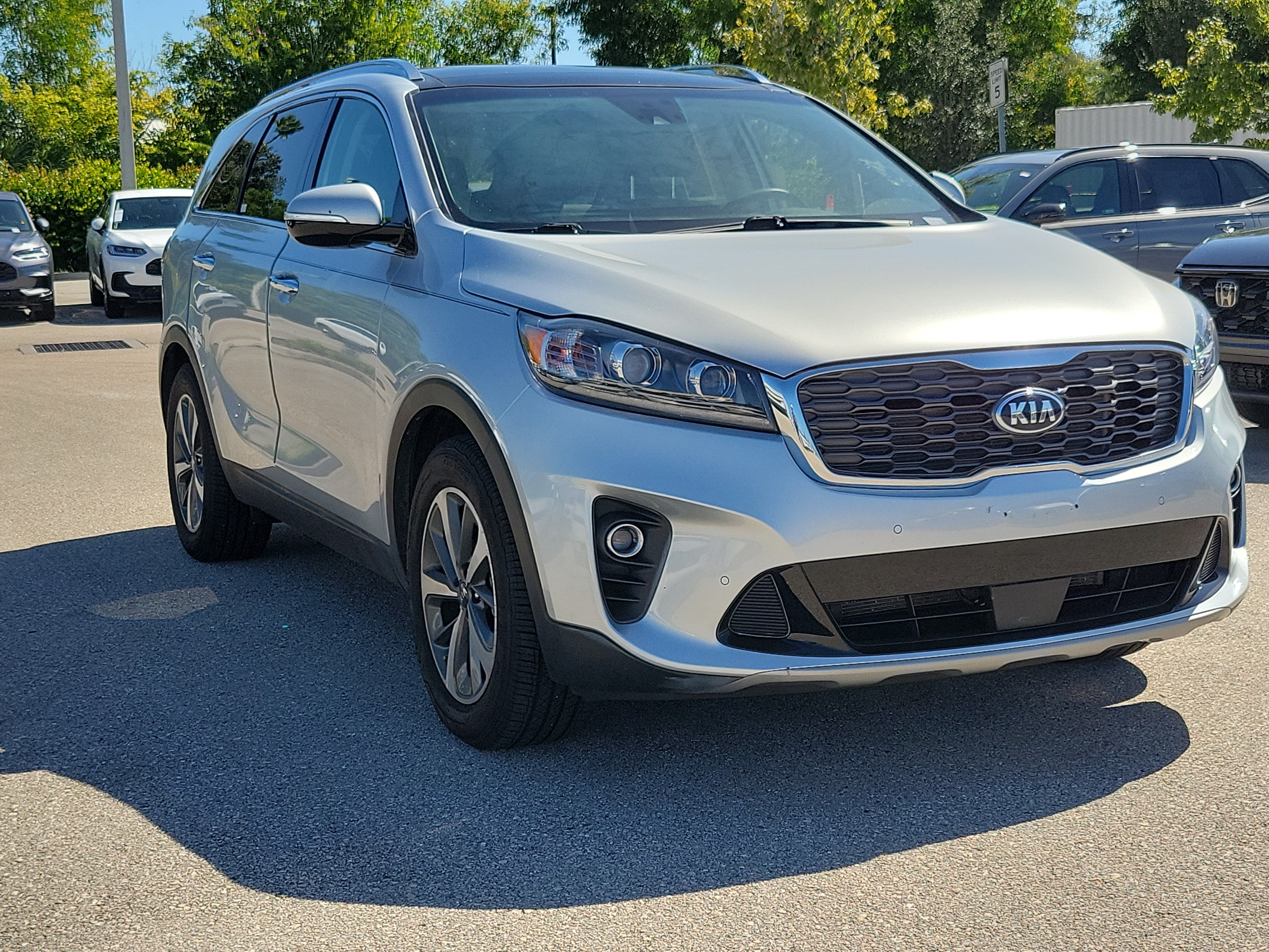 Used 2019 Kia Sorento EX w/ EX Touring Package FWD image 32