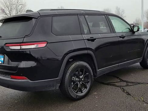 Certified 2024 Jeep Grand Cherokee L Laredo image 8