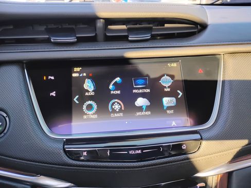 Used 2019 Cadillac XT5 Premium Luxury w/ Driver Assist Package image 6