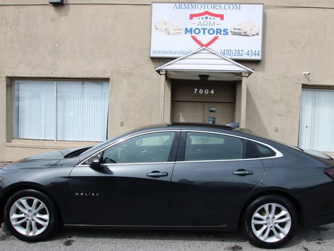 Used 2018 Chevrolet Malibu LT FWD image 5