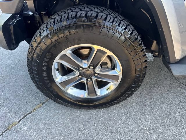 Used 2020 Jeep Wrangler Unlimited Sahara AWD/4WD image 17