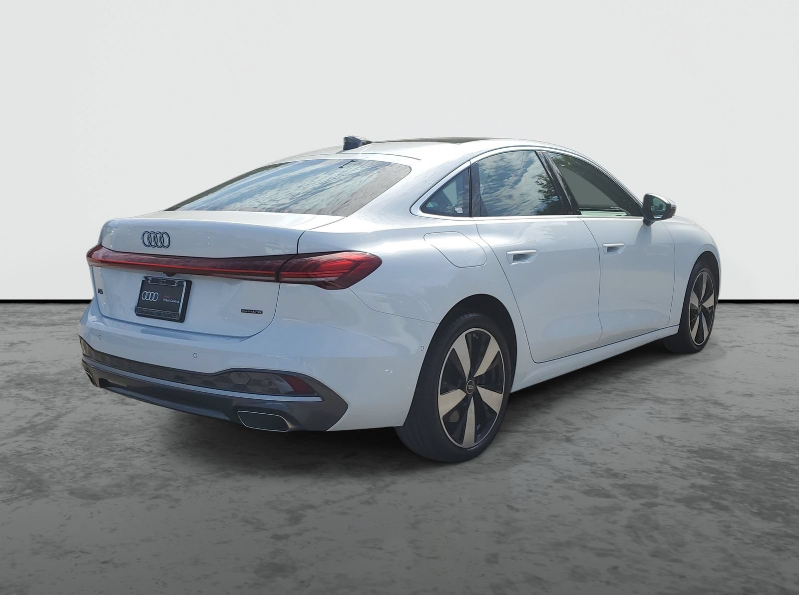 Used 2025 Audi A5 Premium w/ Premium Plus AWD/4WD image 4