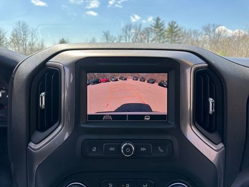 Used 2025 Chevrolet Silverado 1500 Custom Trail Boss AWD/4WD image 39