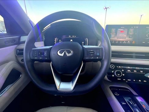 Certified 2025 INFINITI QX60 Luxe image 7