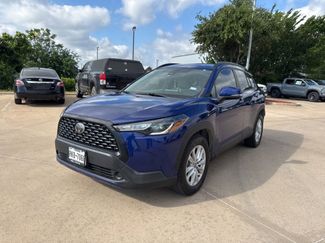 Used 2022 Toyota Corolla Cross LE FWD video 1