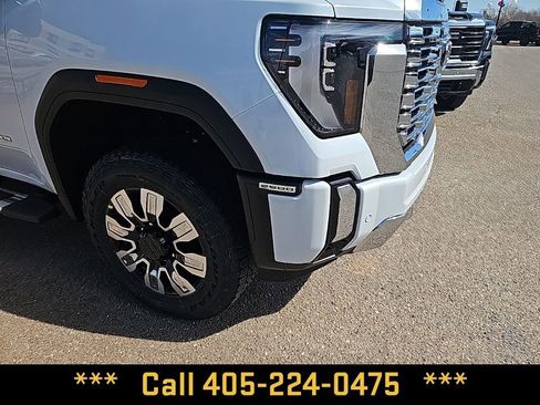 New 2026 GMC Sierra 2500 Denali w/ Denali Reserve Package image 9
