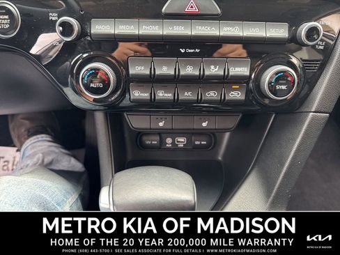 Used 2018 Kia Sportage EX AWD/4WD image 21