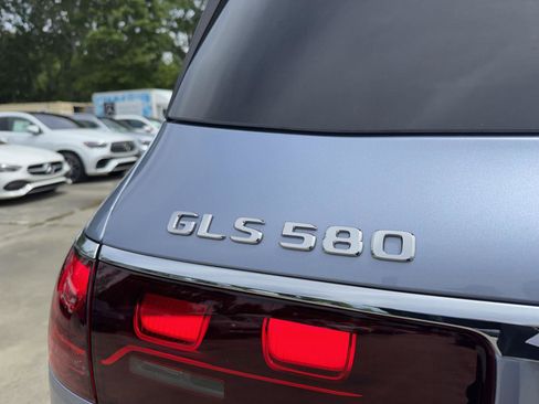 Certified 2026 Mercedes-Benz GLS 580 4MATIC image 21