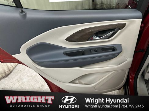 Used 2023 GMC Terrain Denali w/ Denali Premium Package image 12