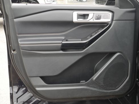 Certified 2021 Ford Explorer ST image 38