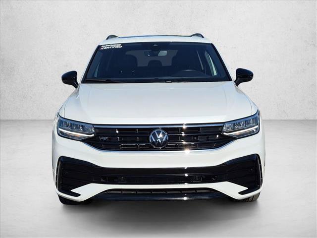 Used 2024 Volkswagen Tiguan SE R-Line AWD/4WD image 2