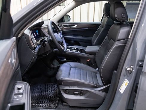 New 2026 Volkswagen Atlas SEL AWD/4WD image 10