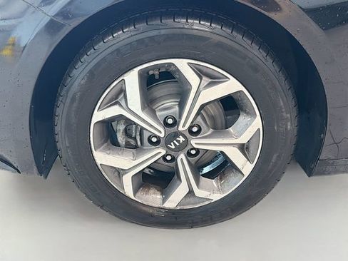 Used 2019 Kia Forte LXS image 27