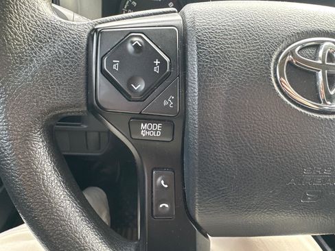 Used 2017 Toyota Tacoma SR w/ Tow Package image 18